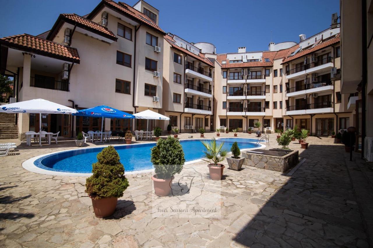 Four Seasons Apartment - Oasis Beach Resort Bliznatsi Экстерьер фото